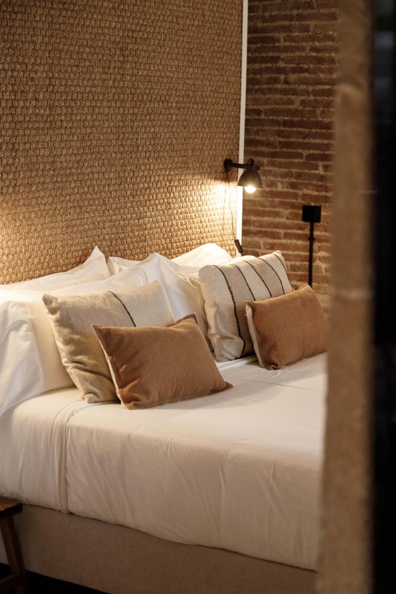 La Comuna By Bon Dia Residences Girona Exterior photo